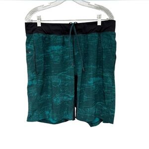 Lululemon T.H.E. Short 9" *Linerless - Size XL - Green